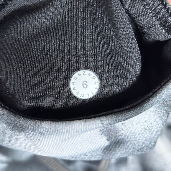 Lululemon Black White Abstract Print Leggings Women’s Size 6 - Picture 3 of 3